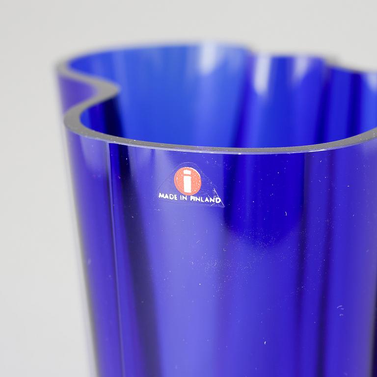 VAS, "Savoy, Alvar Aalto, Iittala, numrerad 4662/1990.