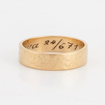 Ring. 18K guld. Finska stämplar 1969.