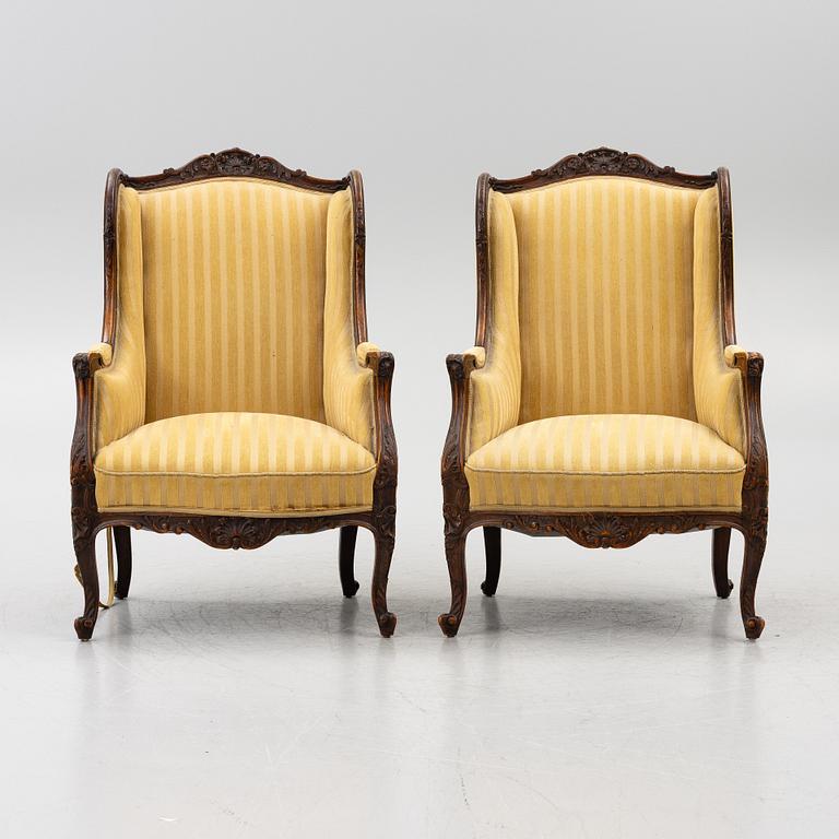 Bergèrer, ett par, rokokostil, 1900-talets först hälft.