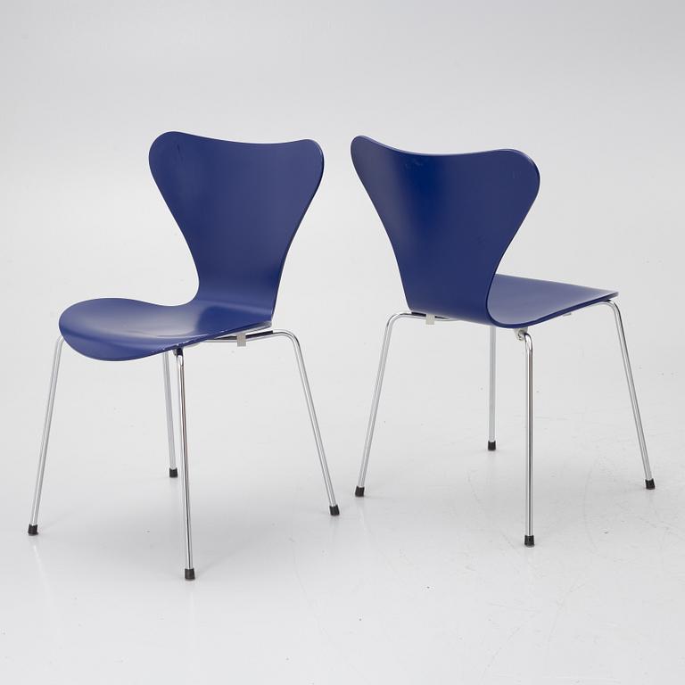 Arne Jacobsen, stolar, 4 st, "Sjuan", Fritz Hansen, Danmark.