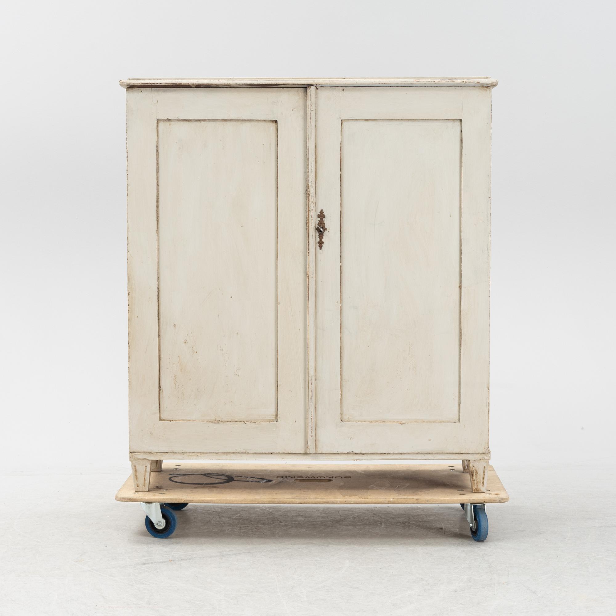 Skåp, 1800-talets andra hälft.