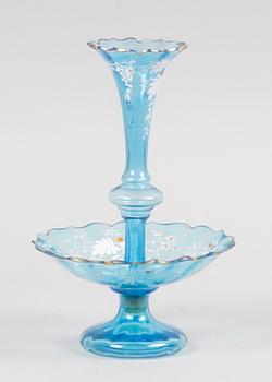 UPPSATSVAS, glas. 1800-talets andra hälft.