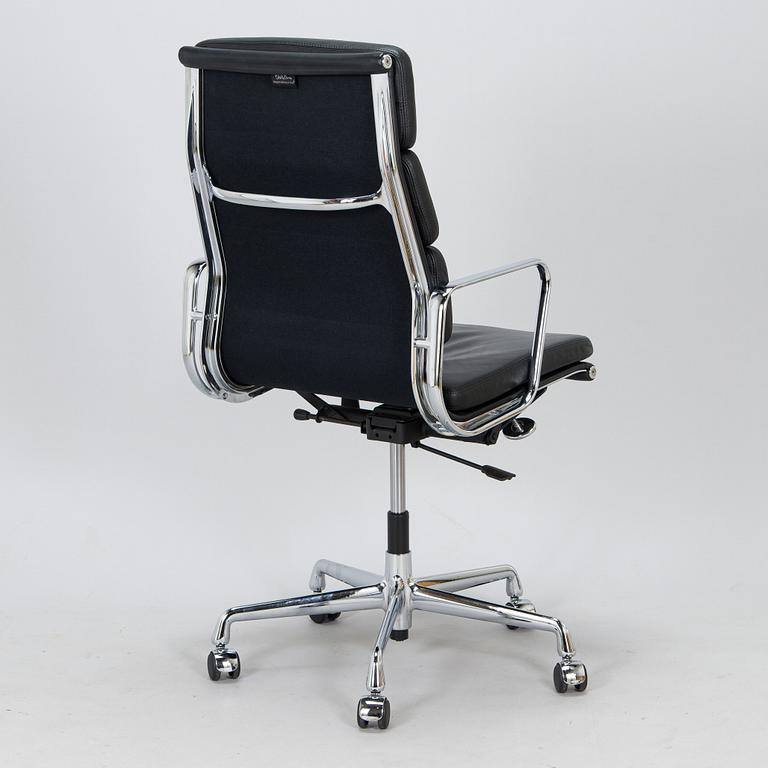 Charles & Ray Eames, a 21st Century "Soft Pad Chair EA 219, high backrest" office chair, Vitra.