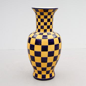 VAS, porslin, 1900-/2000-tal.