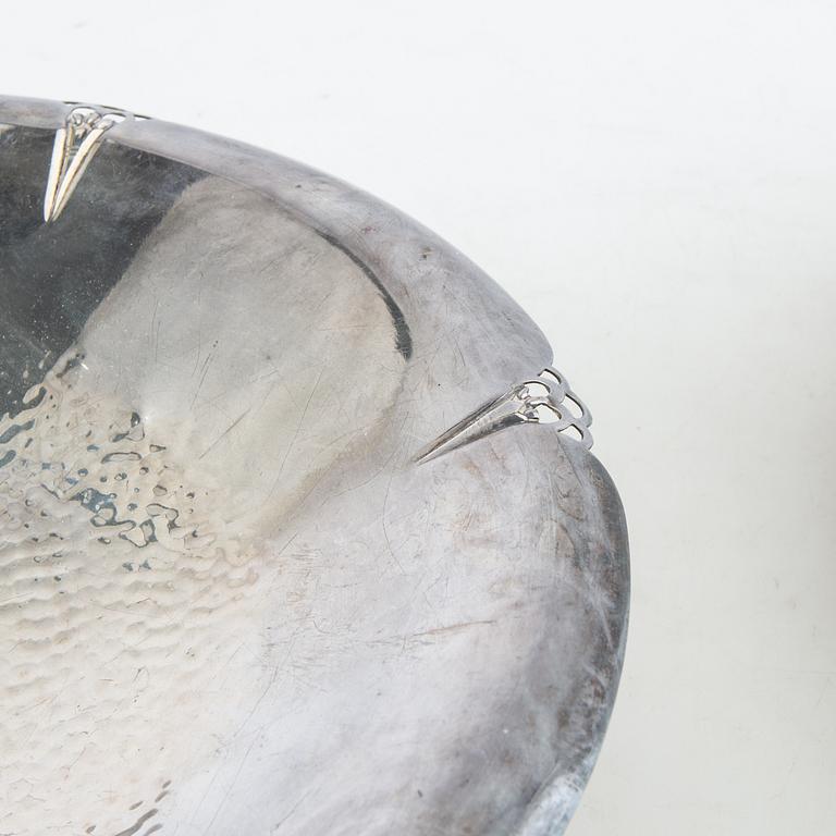 Bowls 2 pcs of silver-plated metal, first half of the 20th century.