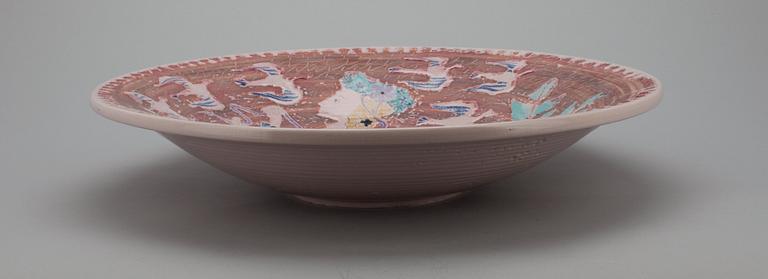 Birger Kaipiainen, A CERAMIC DISH.