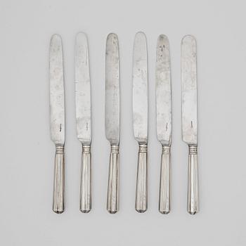 216. A set of six Swedish early 19th century silver dinner-knifes, mark of JW Zimmerman, Stockholm 1801.