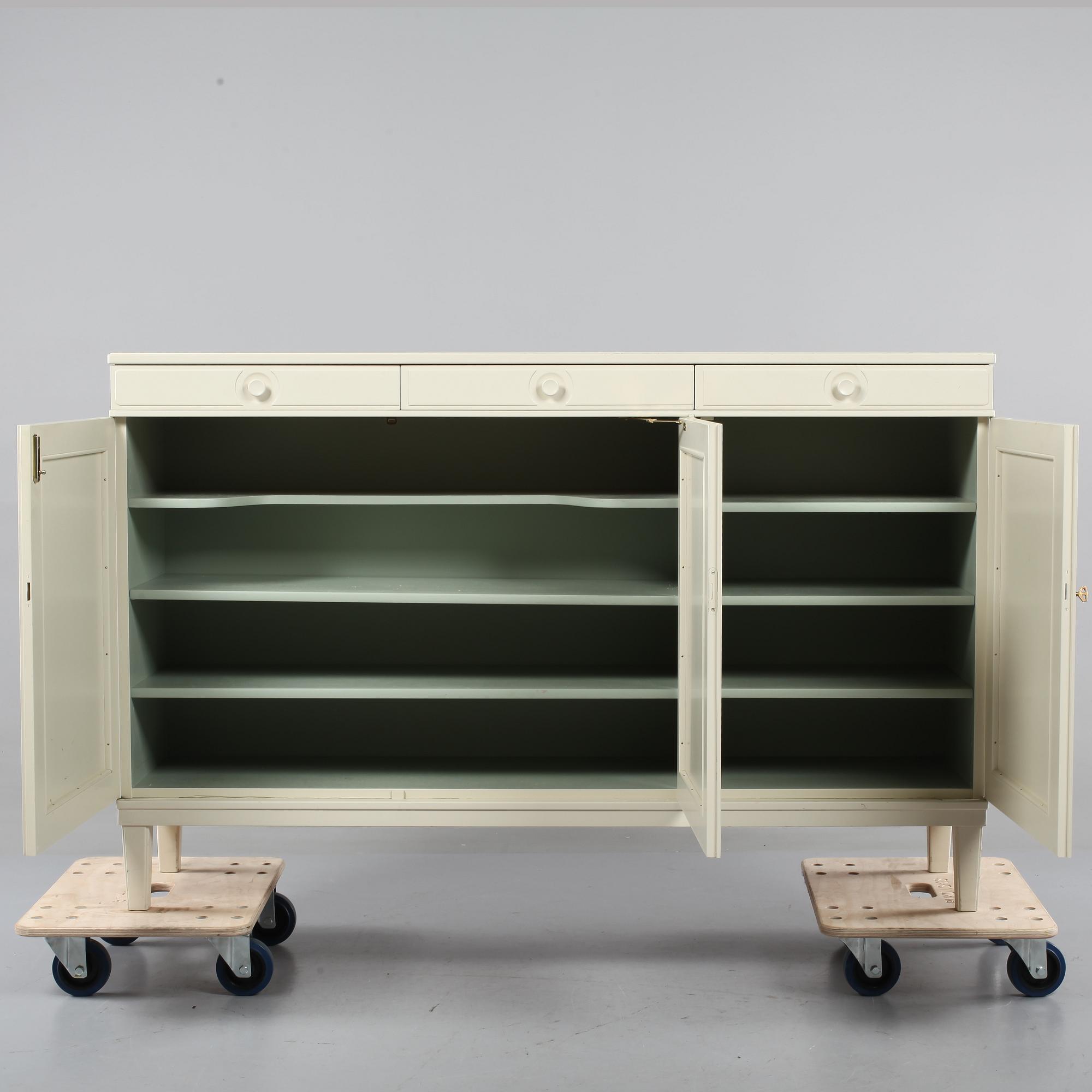 SIDEBOARD, "Herrgården", Carl Malmsten, 1900-talets andra hälft.