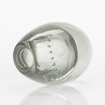 Gunnel Nyman, A 'String of Pearls' vase, signed G. Nyman Nuutajärvi Notsjö.