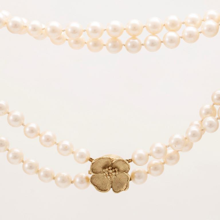 Collier tvåradigt odlade pärlor samt lås 14K guld.