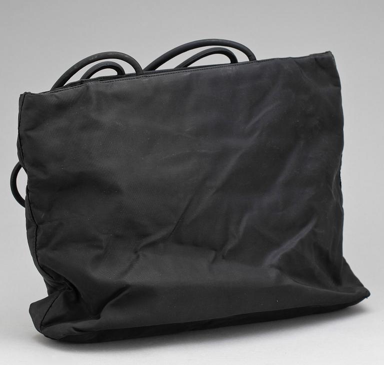 VÄSKOR, 2 st, "Nylon Tote", Prada, 1900/2000-tal.