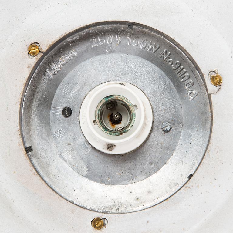 Paavo Tynell, vägg/taklampor, ett par, utebelysning, Idman 1900-talets mitt.