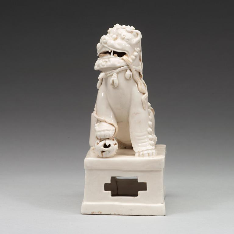 FIGURIN/RÖKELSEHÅLLARE, blanc de chine, Transition, 1600-tal.
