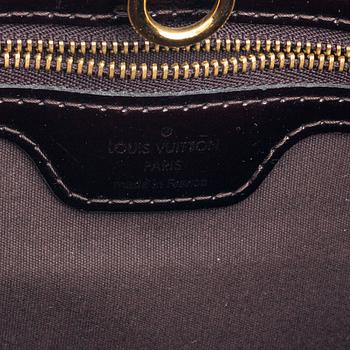 Louis Vuitton, a vernis patent leather 'Wilshire' bag.