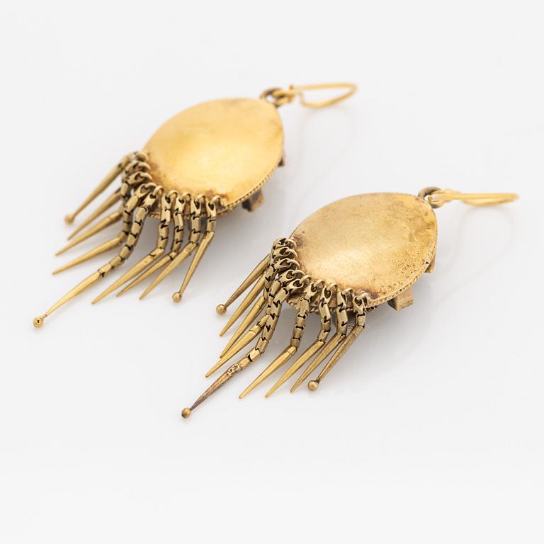 Gold and emerald earrings, 1800's.