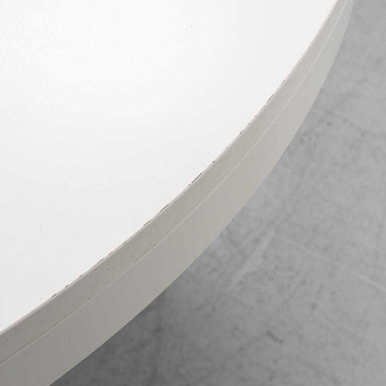 Morten Georgsen, matbord, "Granada", Bo Concept.
