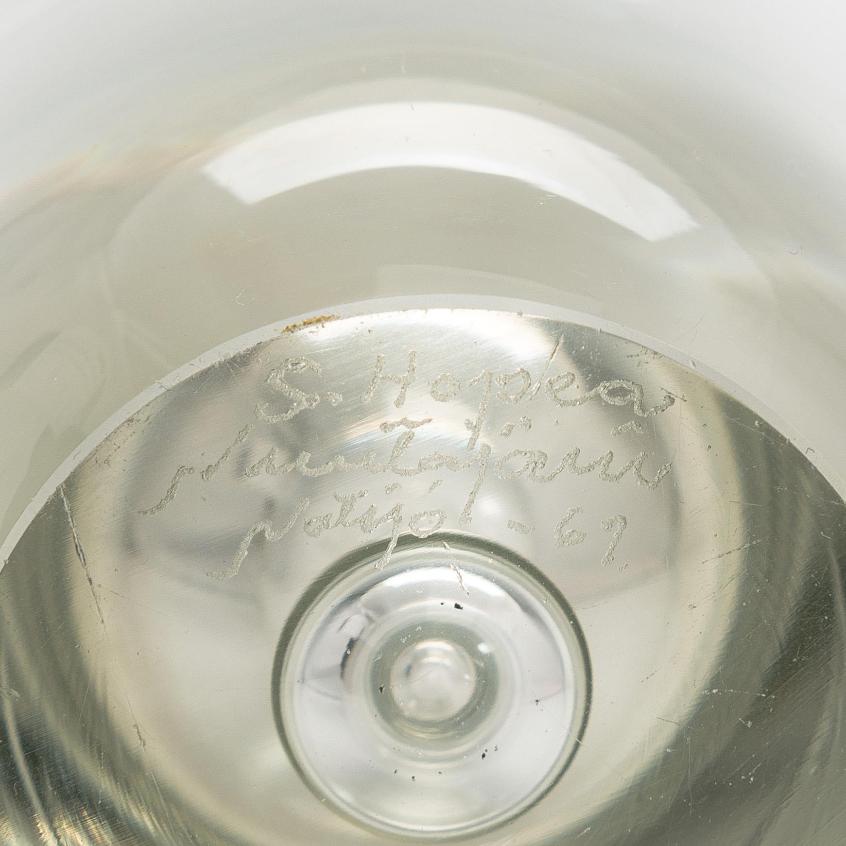 Saara Hopea, a glass vase, 'Bubble', signed S. Hopea Nuutajärvi Notsjö -61.