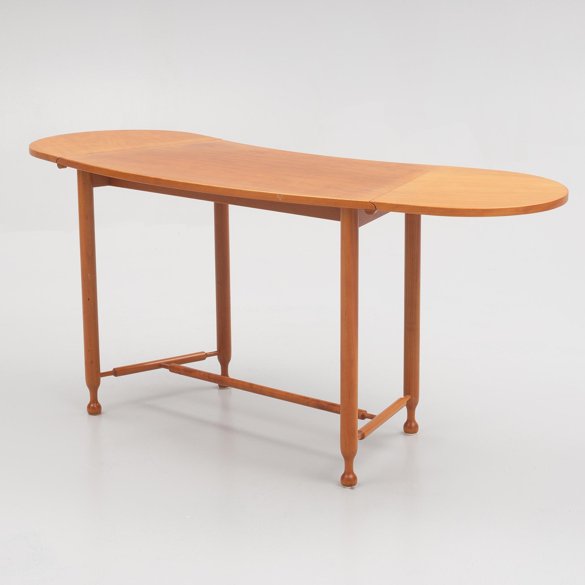 Josef Frank, bord med klaffar, modell 1133, Firma Svenskt Tenn, efter 1985.