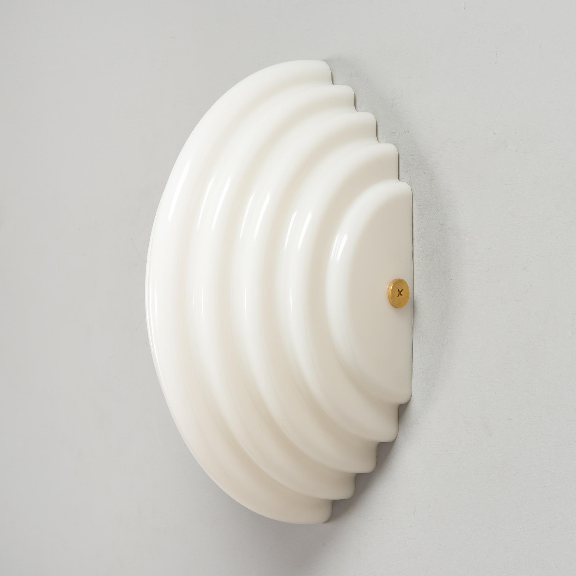 Kazuhide Takahama, seinävalaisin, "Kumo 2", Sirrah, 1970-luku.