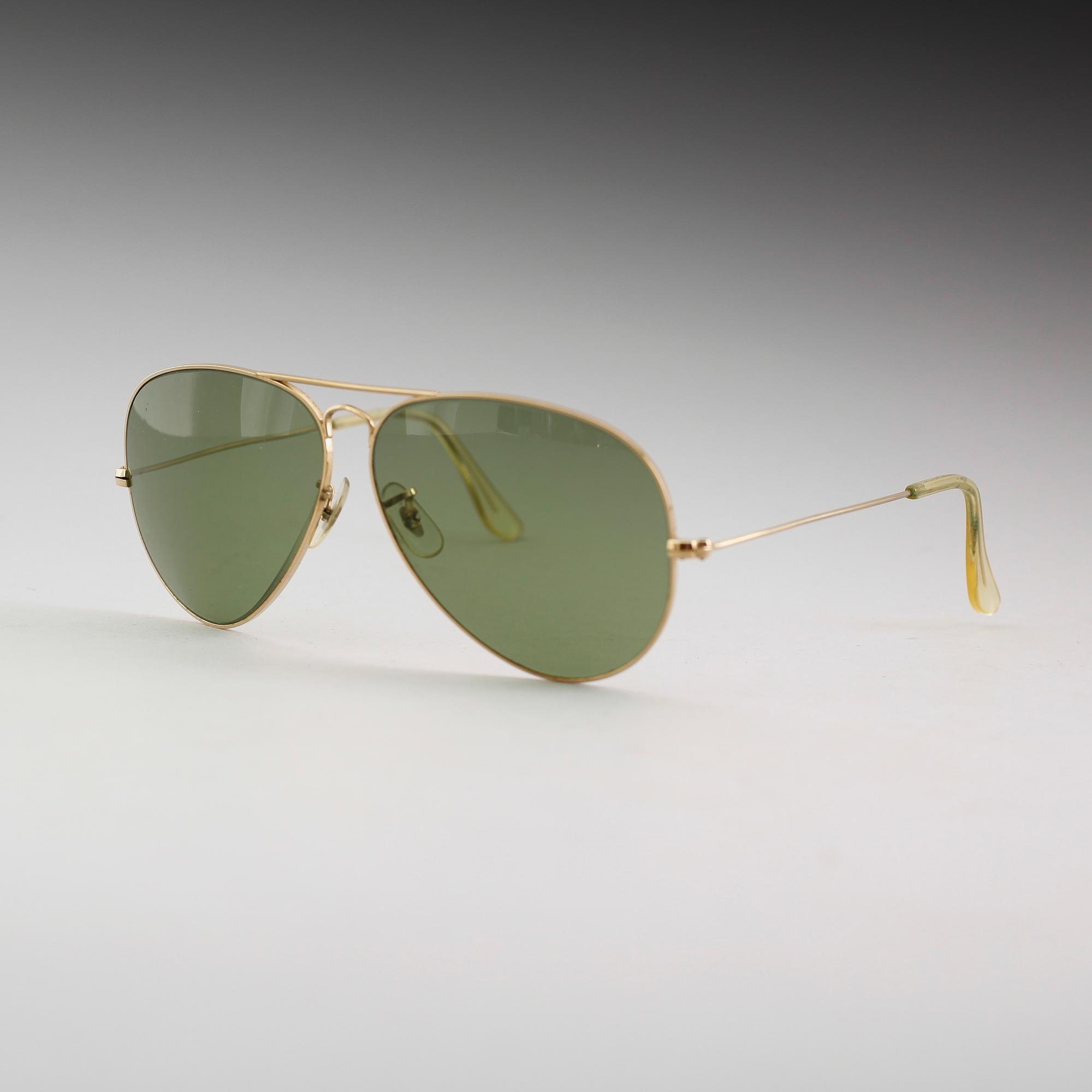 SOLGLASÖGON, 1 par, Ray Ban.