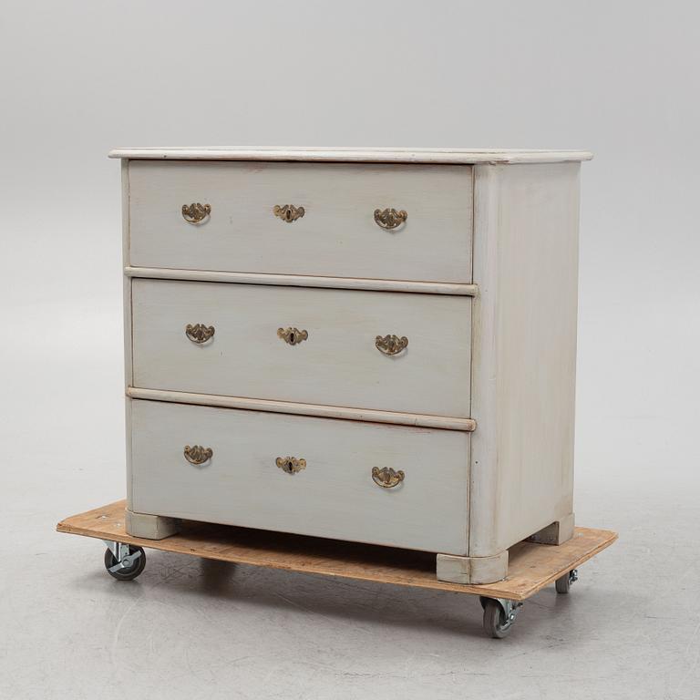 A chest of drawers, late 19th Century.