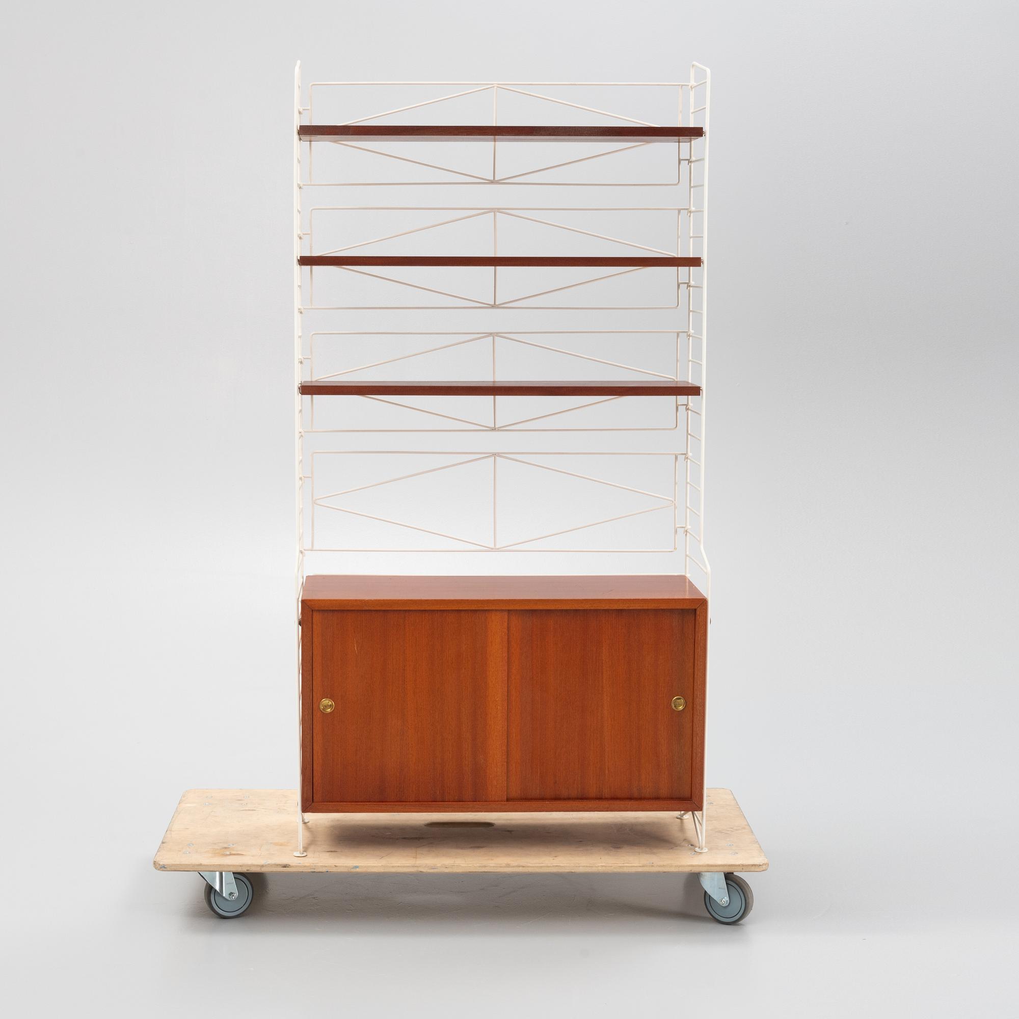 Bokhylla, String-modell, 1900-talets mitt.