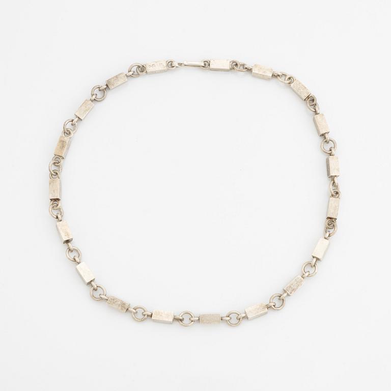 Wiwen Nilsson, sterling silver necklace.