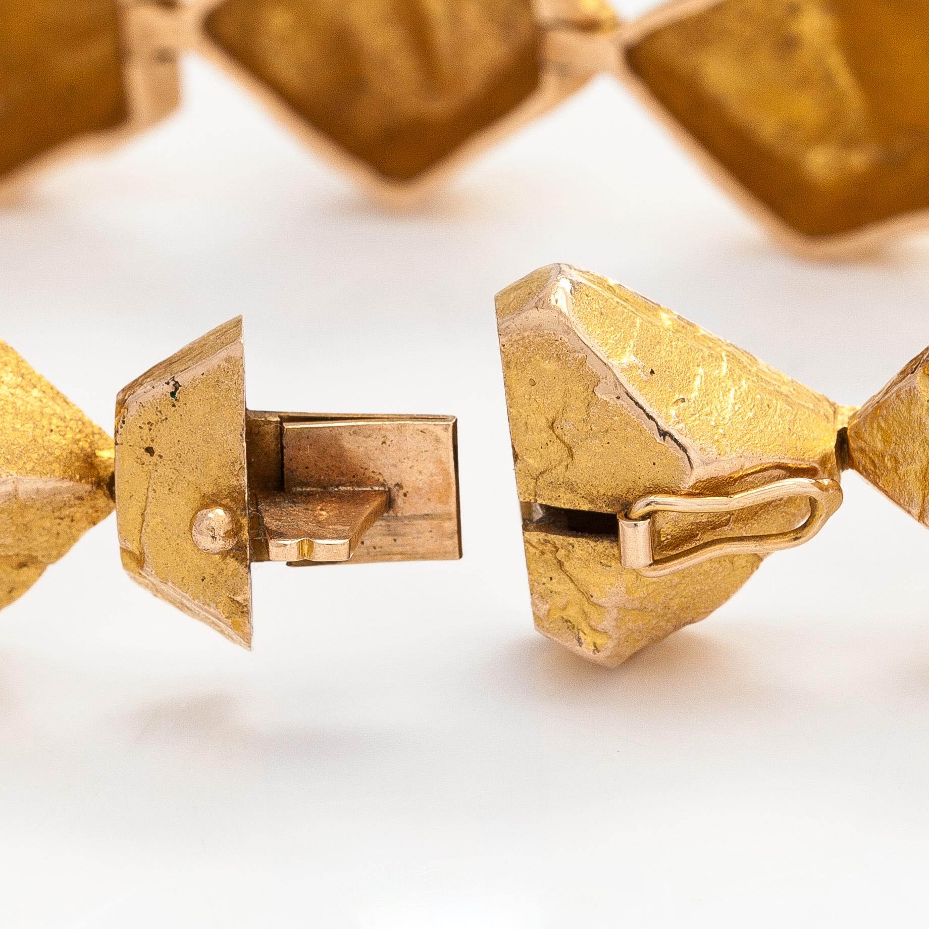 Björn Weckström, rannekoru, "Koskikivet", 14K kultaa.