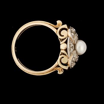 RING, guld 14k, rosenslipade diamanter och pärla. Vikt ca 7 gram.