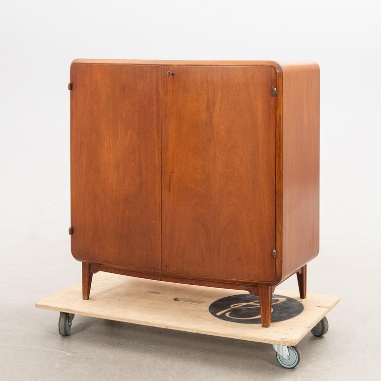 Axel Larsson, cabinet, Svenska Möbelfabrikerna, Bodafors, mid-20th century.