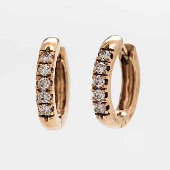 Korvakorut, briljanttihiotut timantit, 14K kultaa.