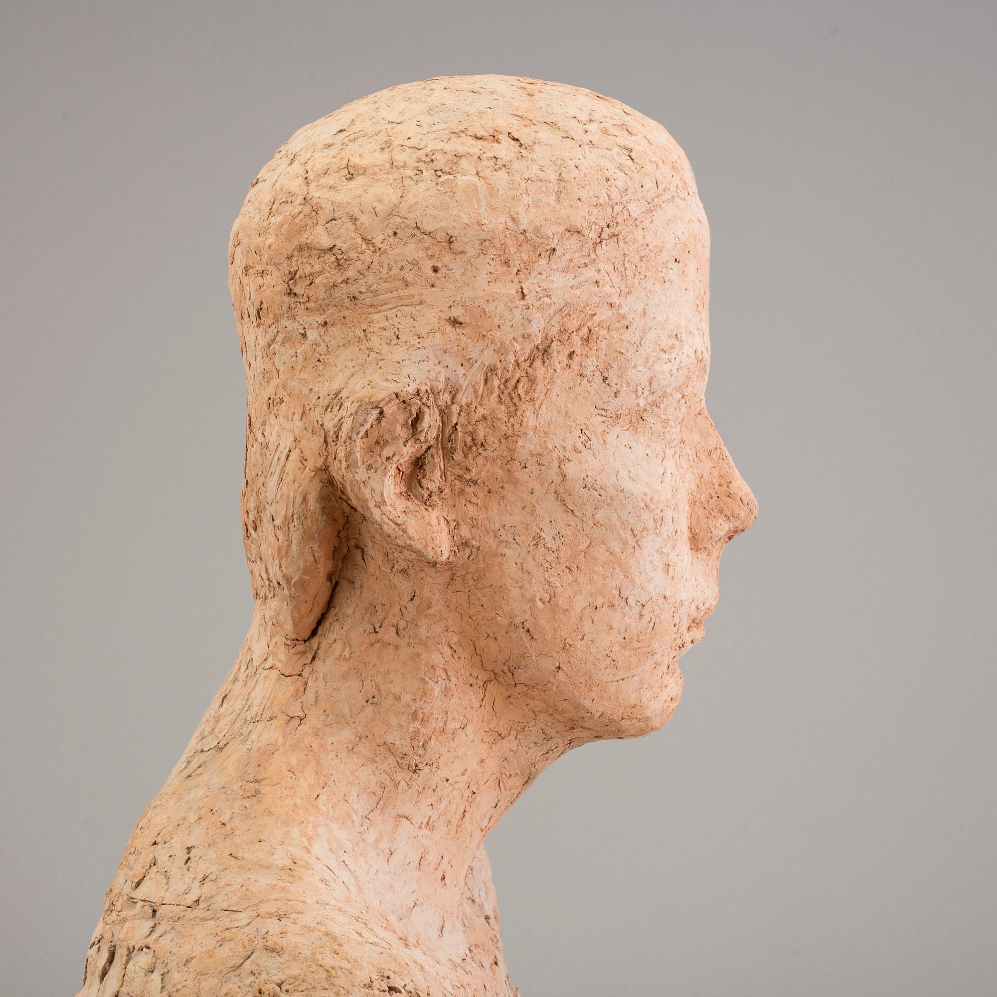 ASMUND ARLE, Sculpture, terracotta, signed Asmund Arle and dated 1951-52.