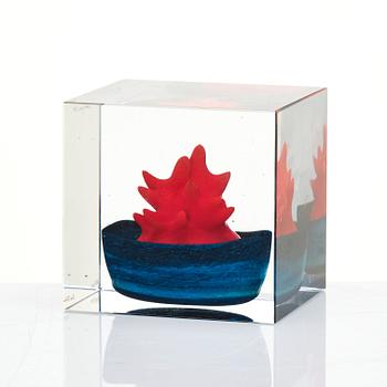 Oiva Toikka, a set of three cubic glass pieces, Nuutajärvi Finland 1989-2000.