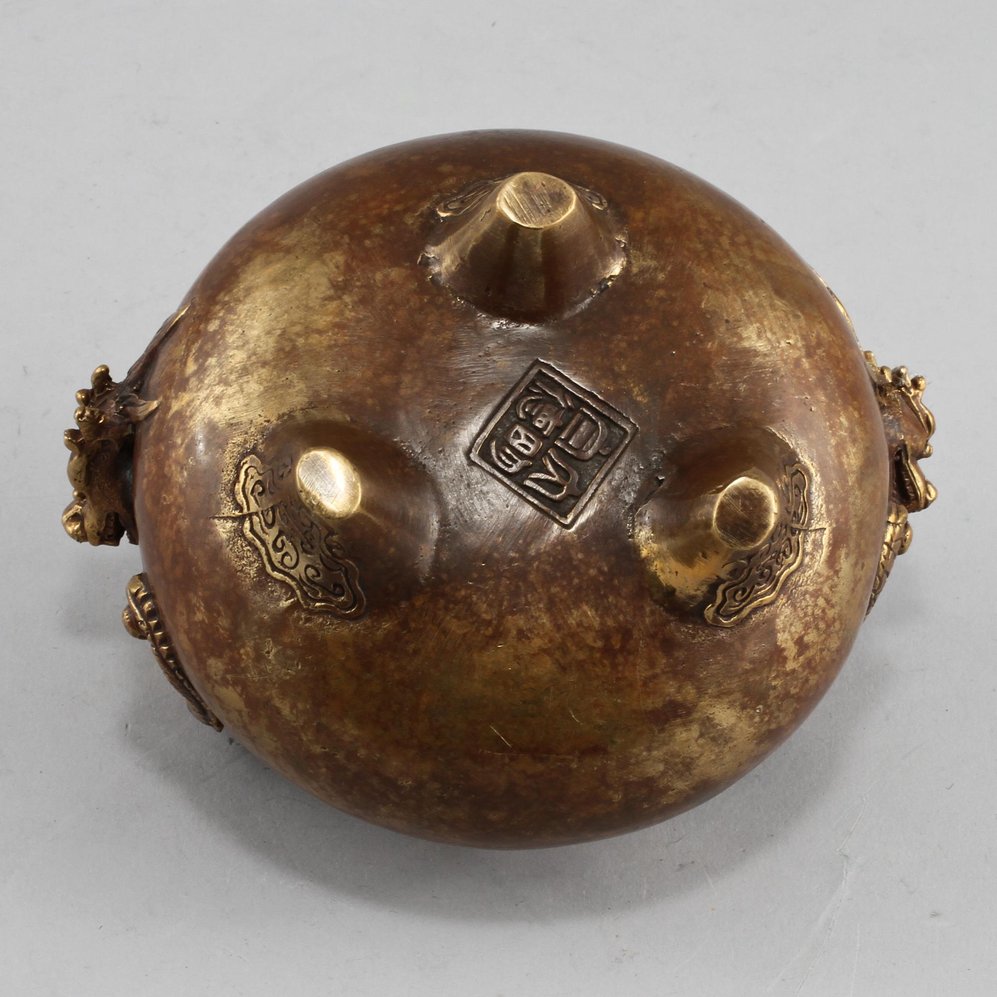 TRIPOD, brons, orientalisk, 1900-tal.