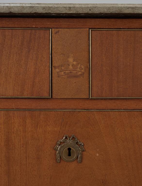 BYRÅ, gustaviansk, 1700-talets slut.