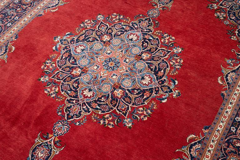 Semi-antique Keshan carpet, approx. 319 x 216 cm.