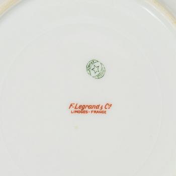 Ruoka-astiasto, 66 osaa, posliinia, Legrand & Cie, Limoges, Ranska 1900-luvun alkupuoli.