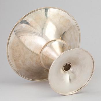 A silver bowl. K.G.M.G, Uppsala, 1929.