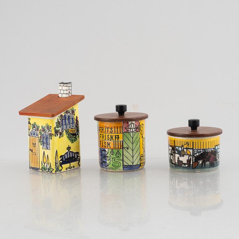A set of five creamware jars with covers and a sugar caster,  including Anita Nylund, 'Vår lilla stad', Jie, Gantofta.