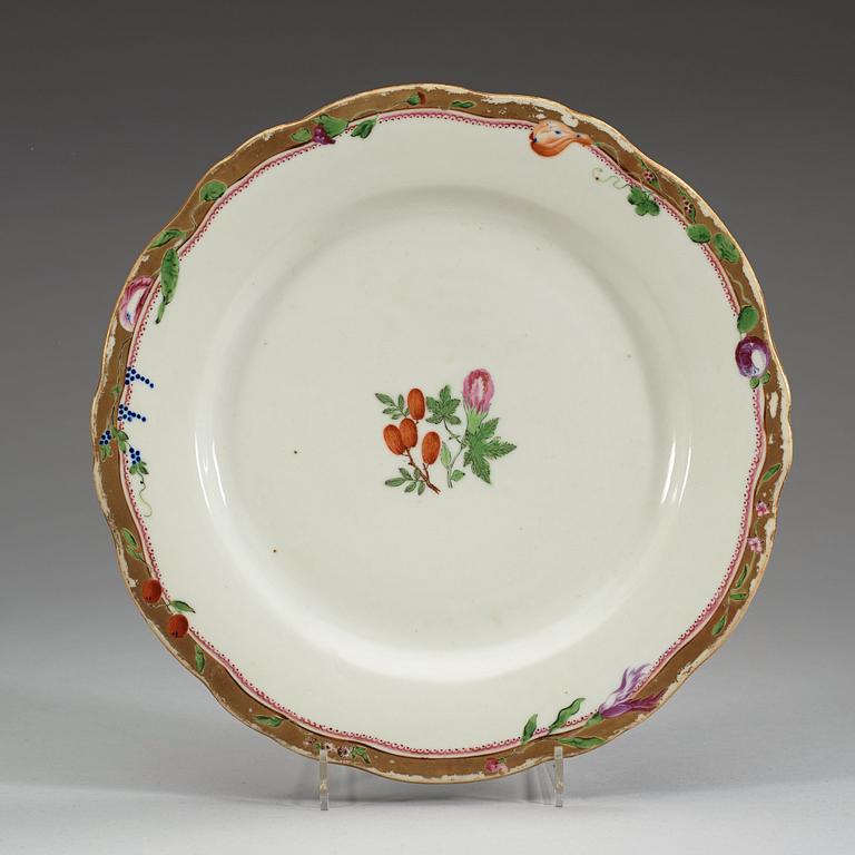 A set of four famille rose dinner plates, Qing dynasty, Qianlong (1736-95).