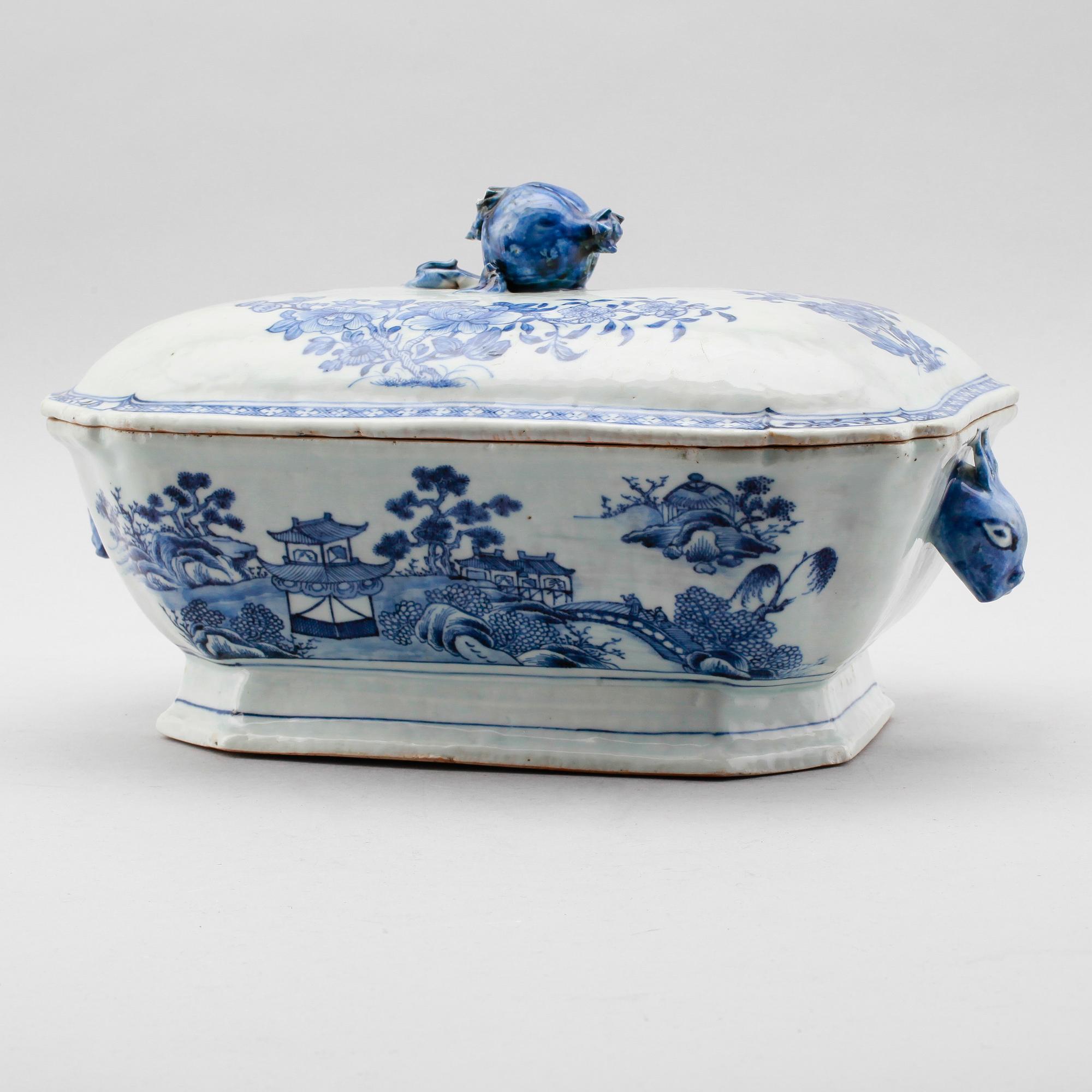 TERRIN, porslin, Kina, Qianlong 1736-1795.