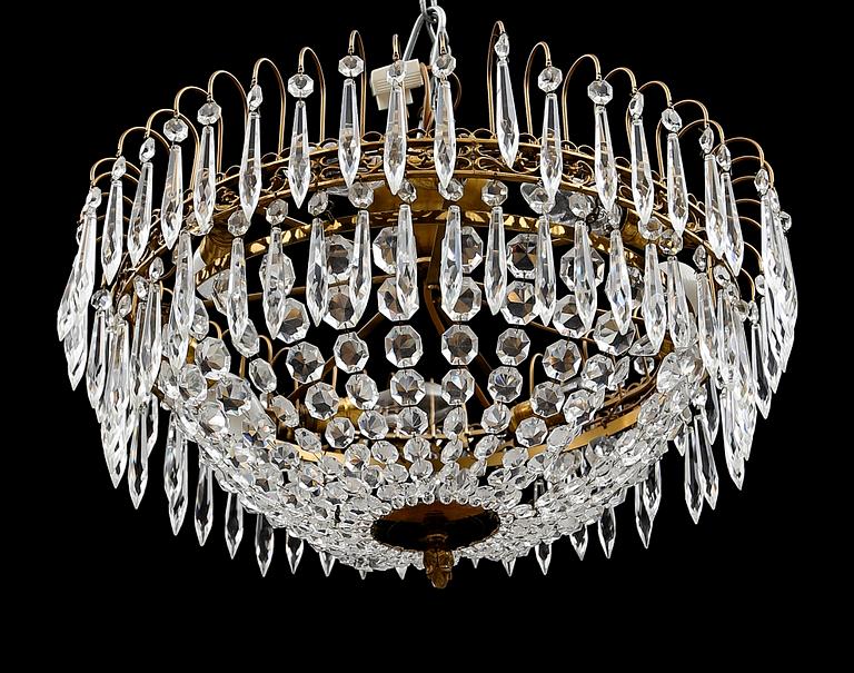 TAKLAMPA, 1900-talets mitt. Höjd ca 31 cm.