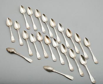 TESKEDAR, 21 st, silver, Gustaf Adolf Cedergren, Stockholm 1853. Vikt ca 645 g.