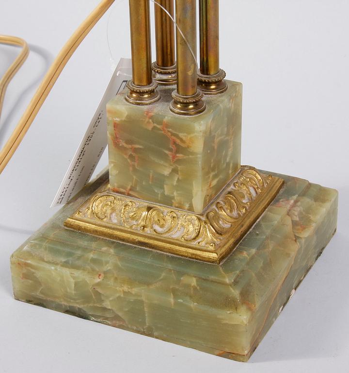 BORDSARMATUR, onyx, mässing, tidigt 1900-tal.