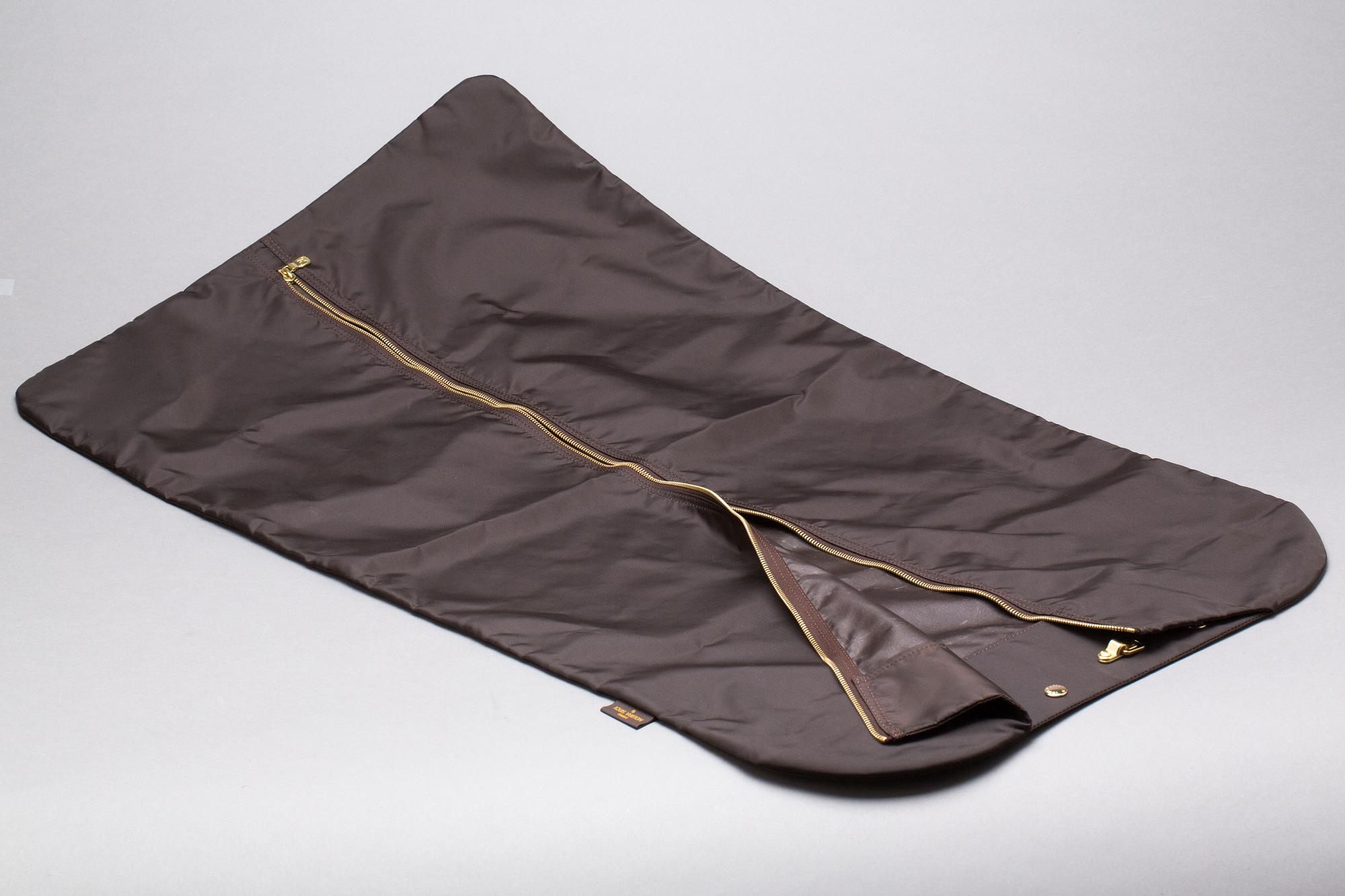 RESEGARDEROB, Louis Vuitton.