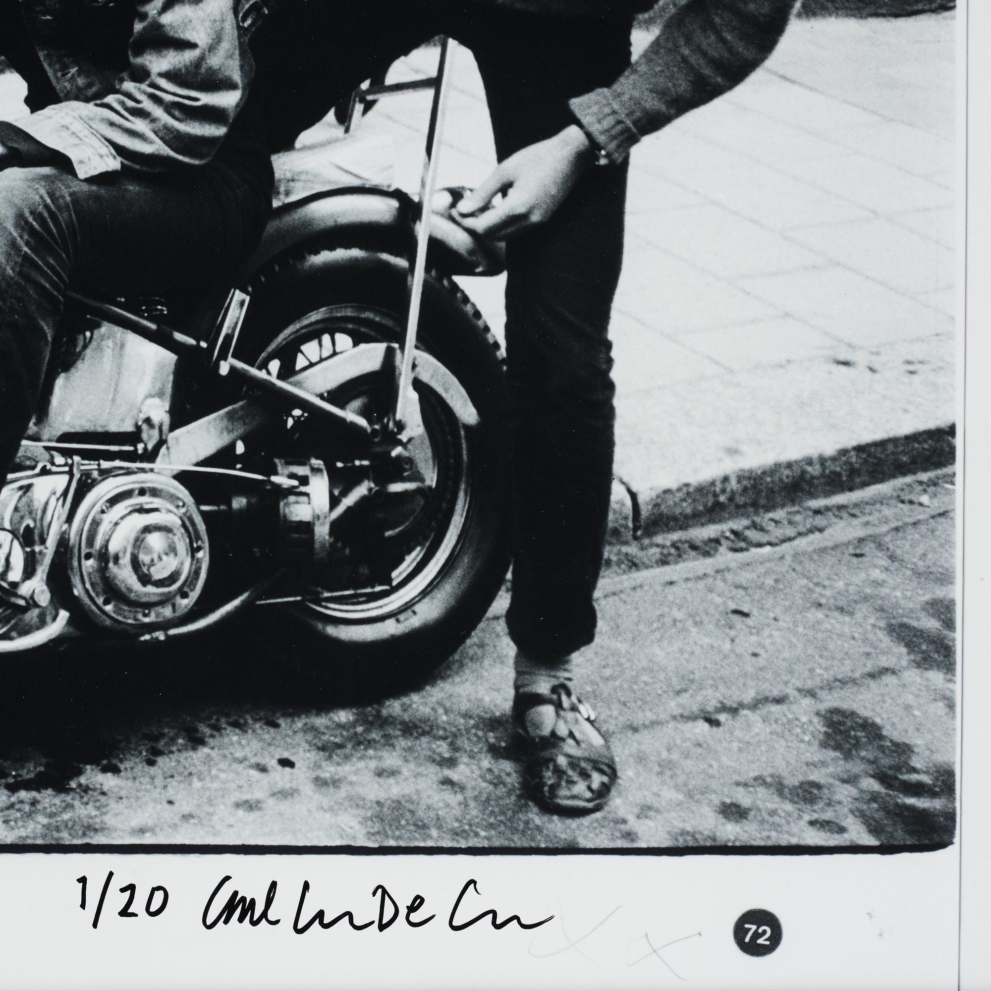 Carl Johan De Geer, photograph, signed 1/20.