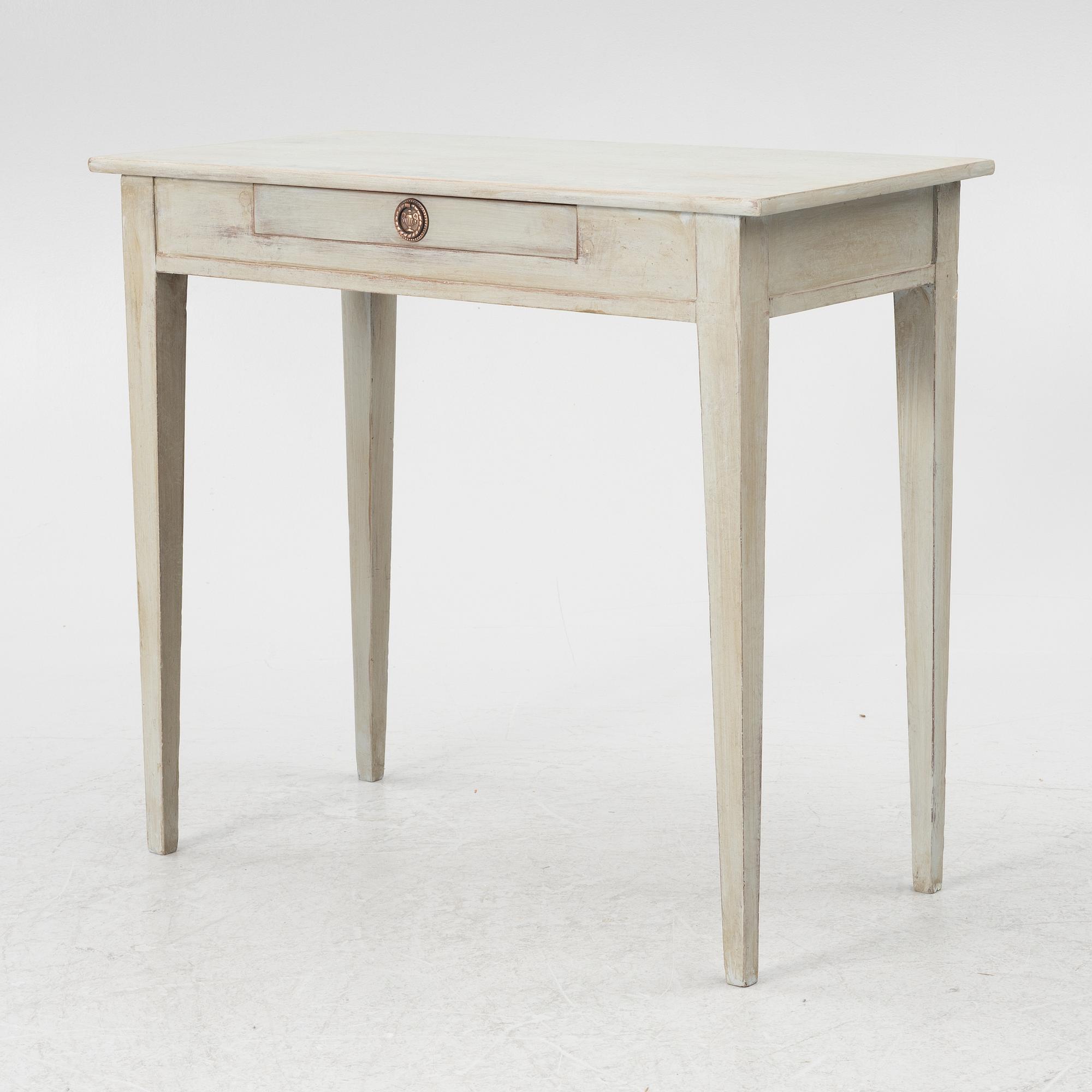 Bord, gustaviansk stil, med äldre delar.
