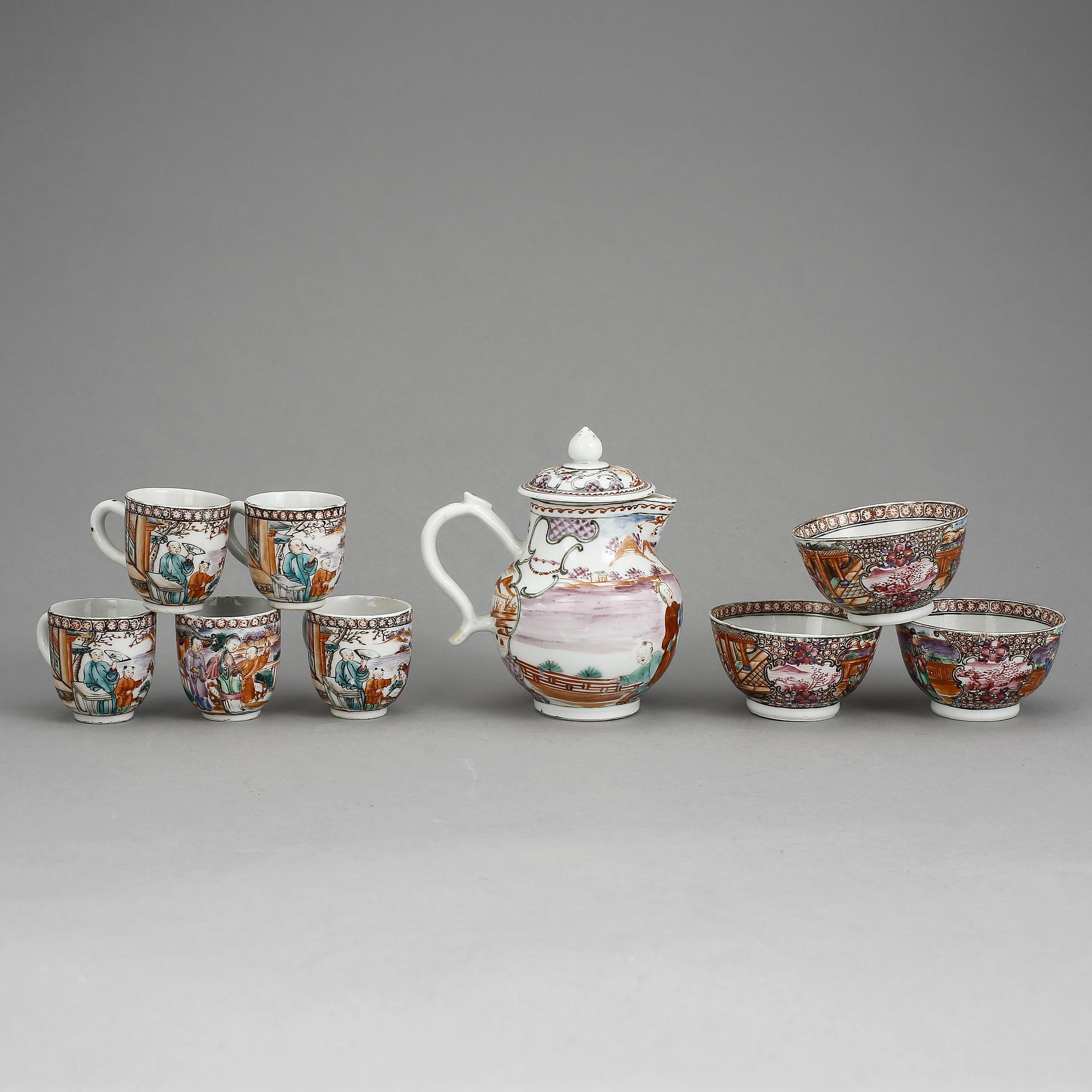 DOCKSERVISDELAR, 9 st, porslin, Qingdynastin, Qianlong (1736-95).