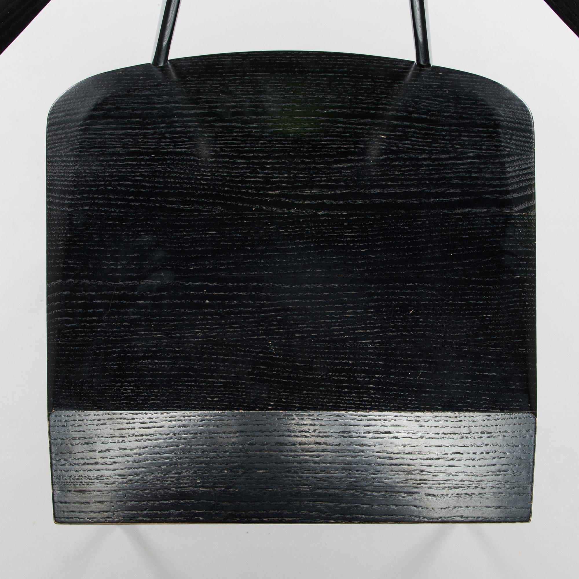 Mikko Paakkanen, a pair of chairs for Avarte Finland, 2012.