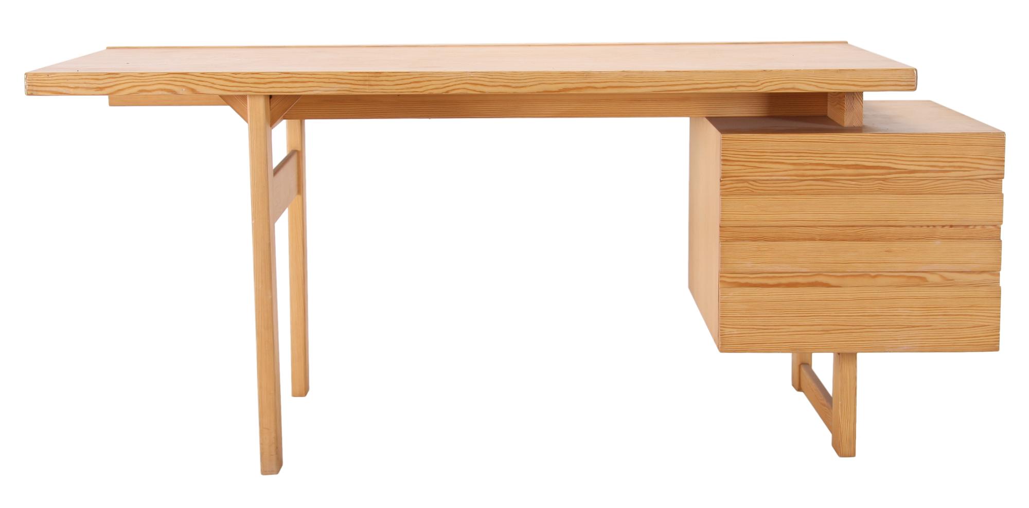 SKRIVBORD, formgivet av Olavi Hänninen för Nupponen, Finland.